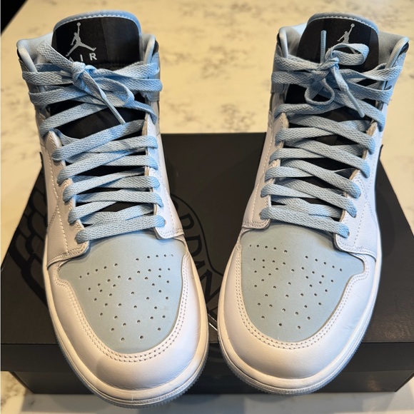 Jordan Other - Air Jordan 1 Mid